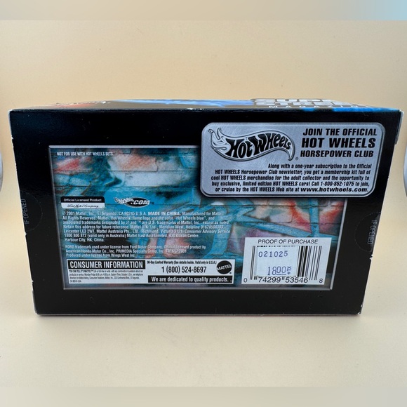 Hot Wheels Super Street Magazine Ford Focus & Honda Civic Si 1/64 Scale - Picture 9 of 15